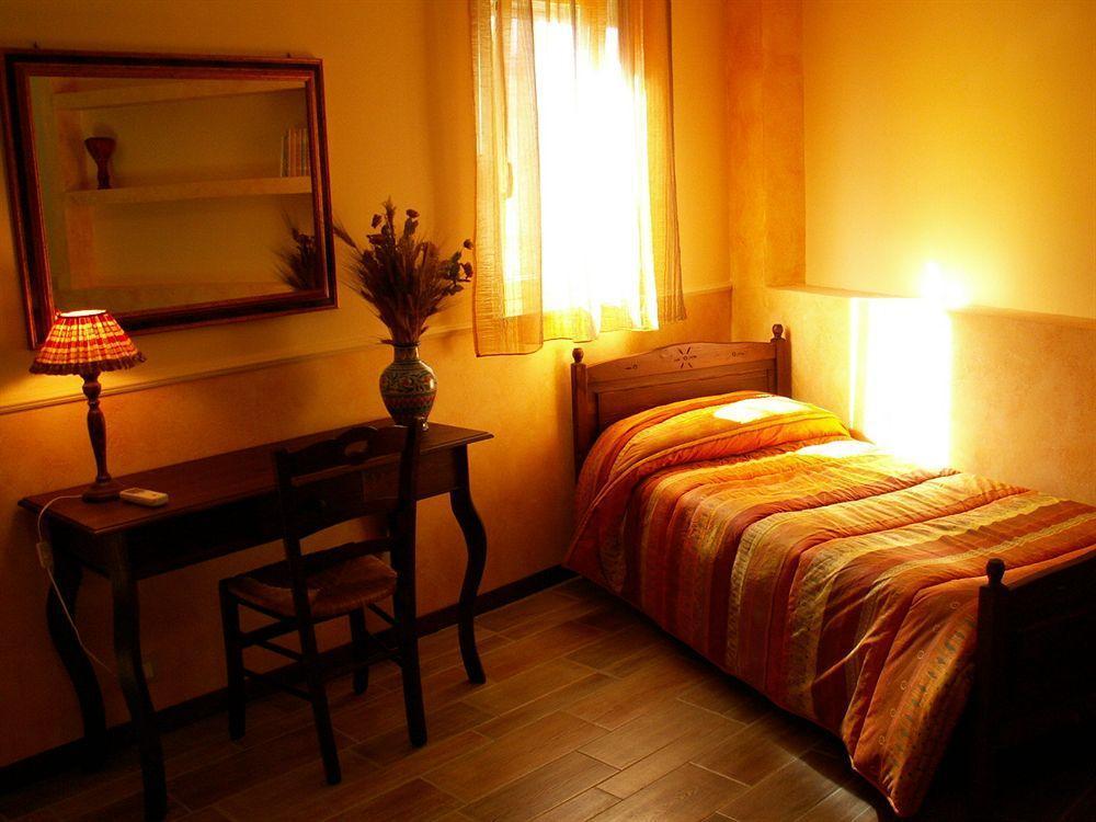 B&B Notti E Dintorni Николози Экстерьер фото