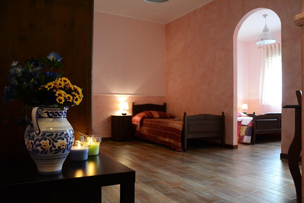 B&B Notti E Dintorni Николози Экстерьер фото