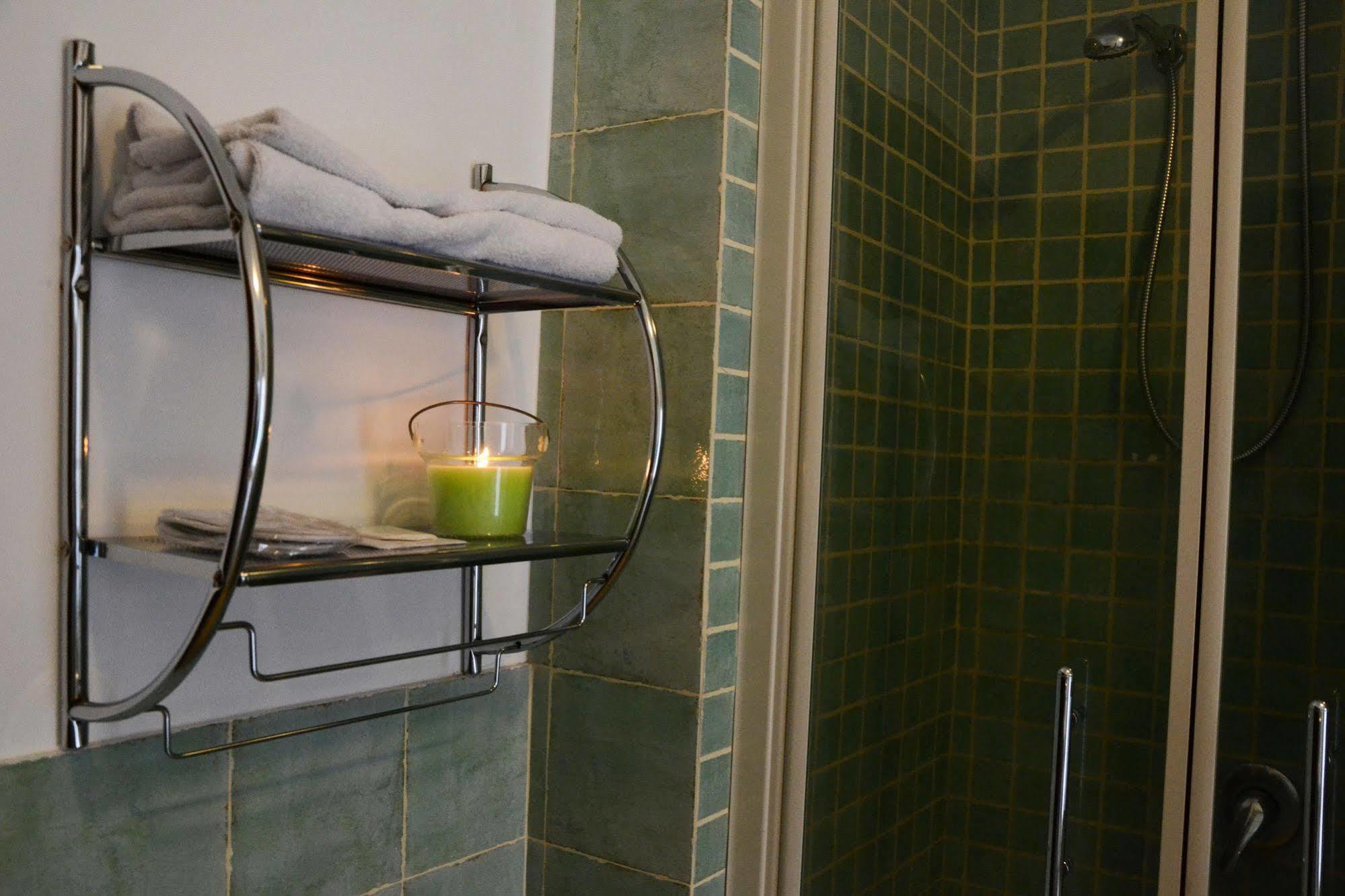 B&B Notti E Dintorni Николози Экстерьер фото